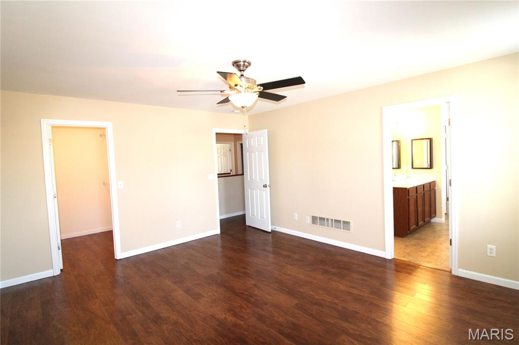 Countryshire #10 - Residential Lease