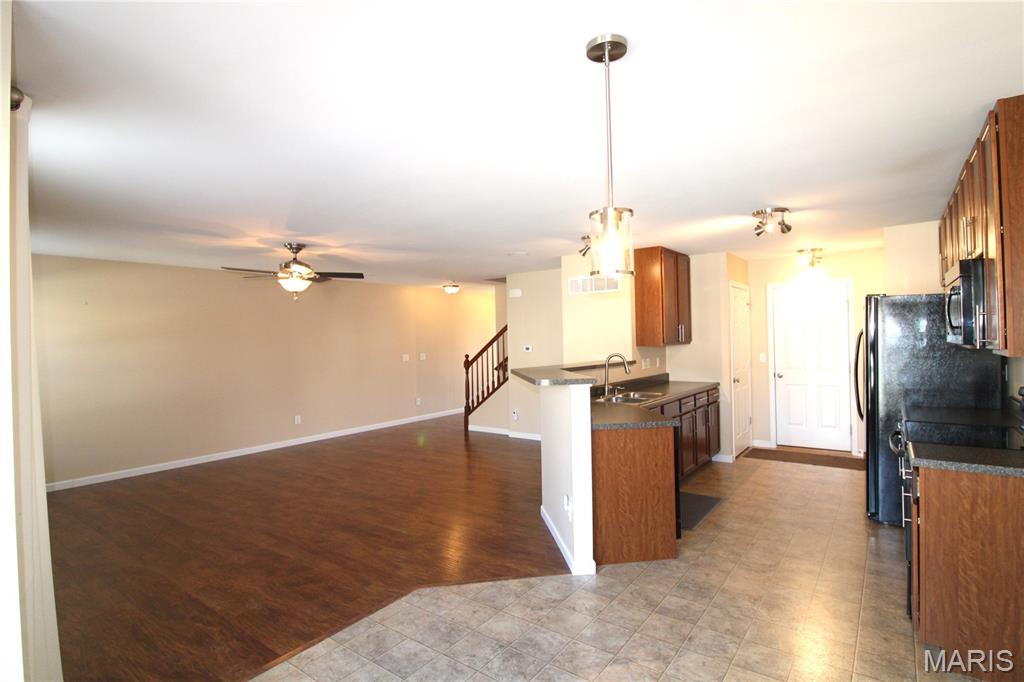 Countryshire #10 - Residential Lease