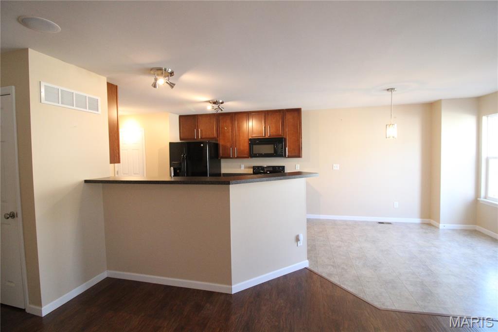 Countryshire #10 - Residential Lease