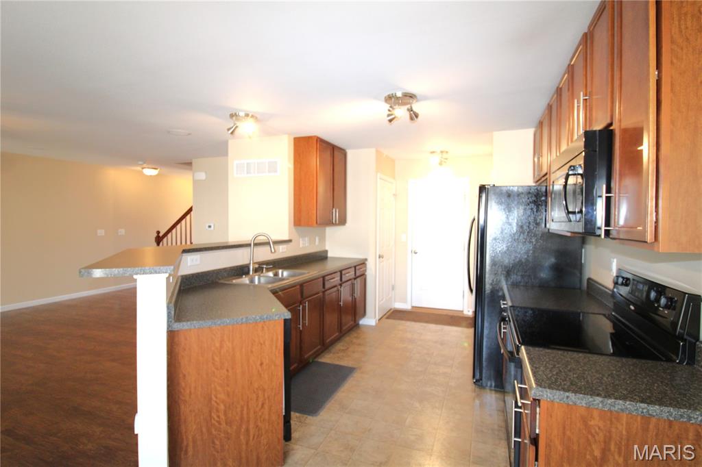 Countryshire #10 - Residential Lease