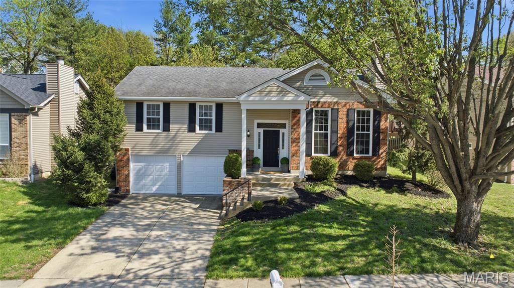 Photo of 2466 Maple Crossing Drive, Ballwin, MO 63011 (MLS # 26020923)