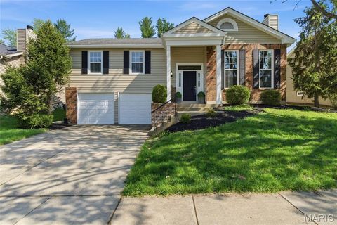 Photo of 2466 Maple Crossing Drive, Ballwin, MO 63011 (MLS # 26020923)