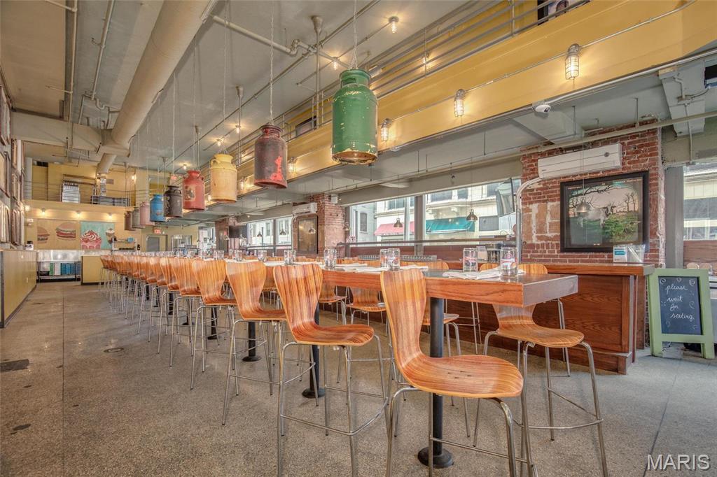 920 Olive Street 101