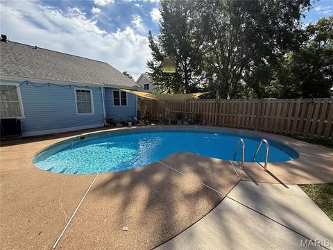 Tiny photo for 1329 Westbrooke Terrace Drive, Ballwin, MO 63021 (MLS # 25081879)