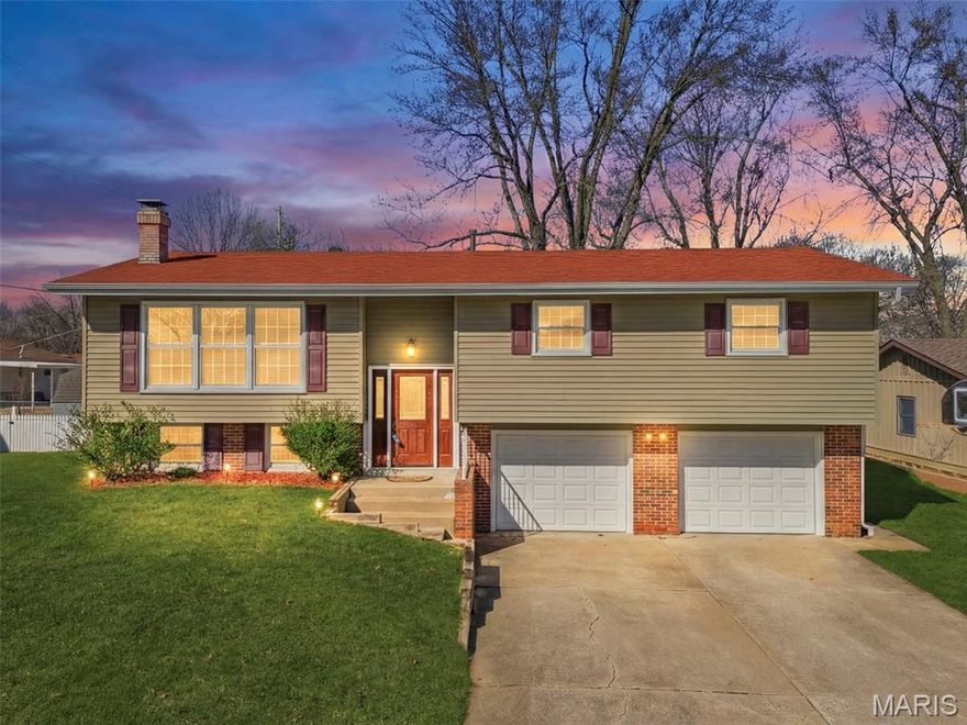 Welcome home to this beautifully updated split foyer built for comfortable everyday living. The main level features 3+ bedrooms and 2 full baths, while the lower level offers an additional sleeping area/room and flexible space perfect for a playroom, home office, or cozy family room. The spacious three-season room overlooking the backyard is ideal for morning coffee, family dinners, or hosting friends year-round.
Thoughtful updates give peace of mind: all flooring has been replaced in the bedrooms, hallways, and basement, including a new subfloor in the lower level. Fresh interior paint brightens the home, and the retaining wall has been replaced.
Major improvements are already done — new HVAC system and WH installed August 2025, roof replaced in 2020, and kitchen appliances replaced just two years ago.
Move in, settle down, and start making memories.