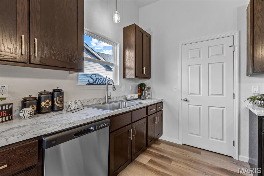 Twin Pines - Residential