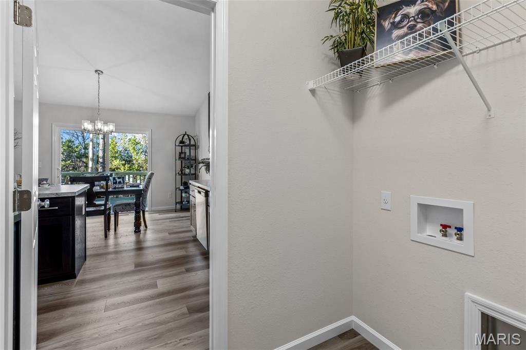 Twin Pines - Residential