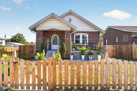 Photo of 3138 Clifton Avenue, St Louis, MO 63139 (MLS # 26069810)