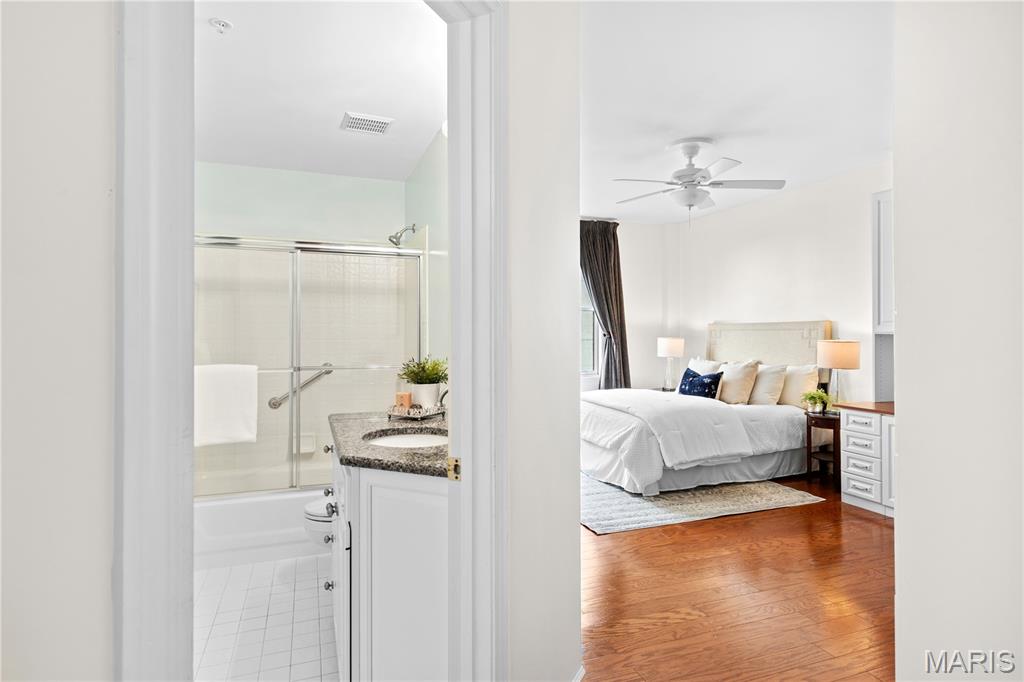 Claytonian A Condo Amd - Residential