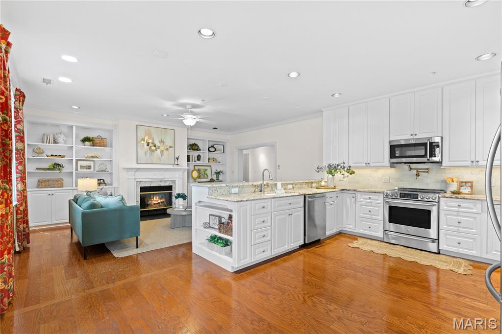 Claytonian A Condo Amd - Residential