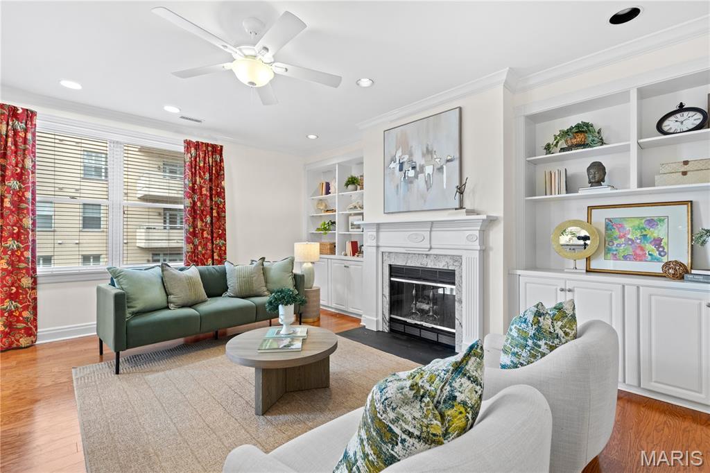Claytonian A Condo Amd - Residential