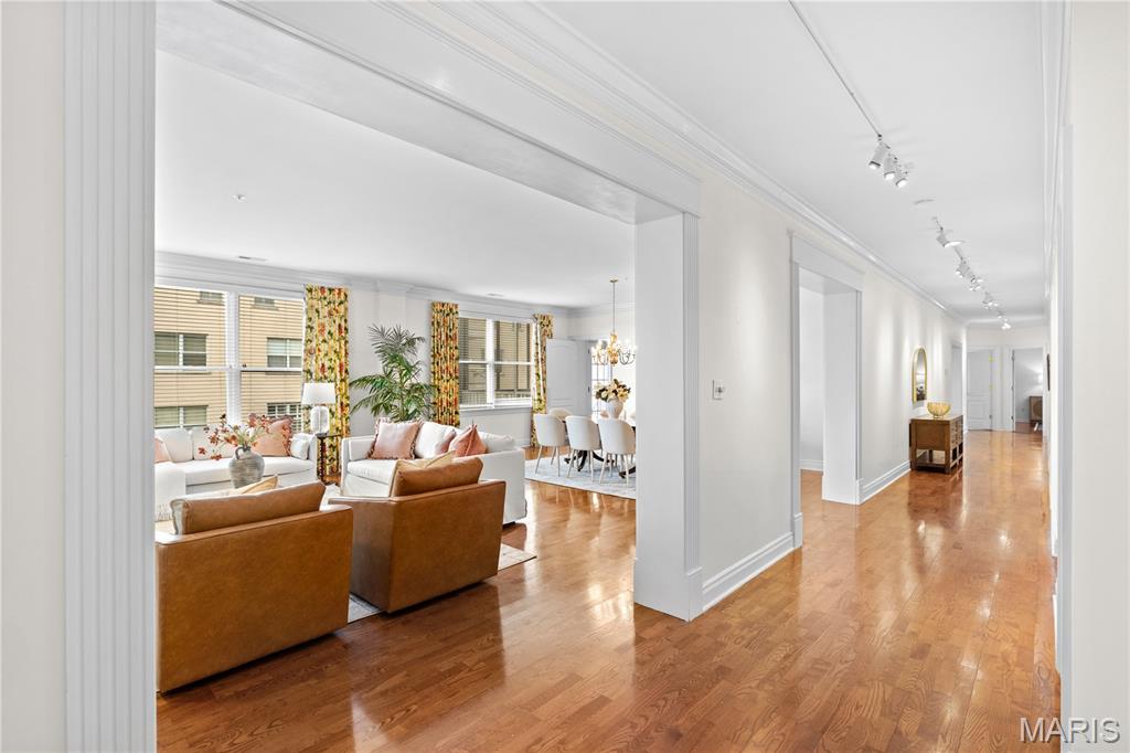 Claytonian A Condo Amd - Residential