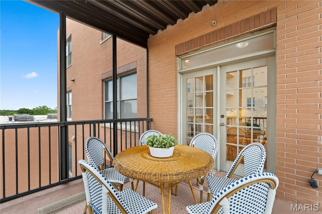Claytonian A Condo Amd - Residential
