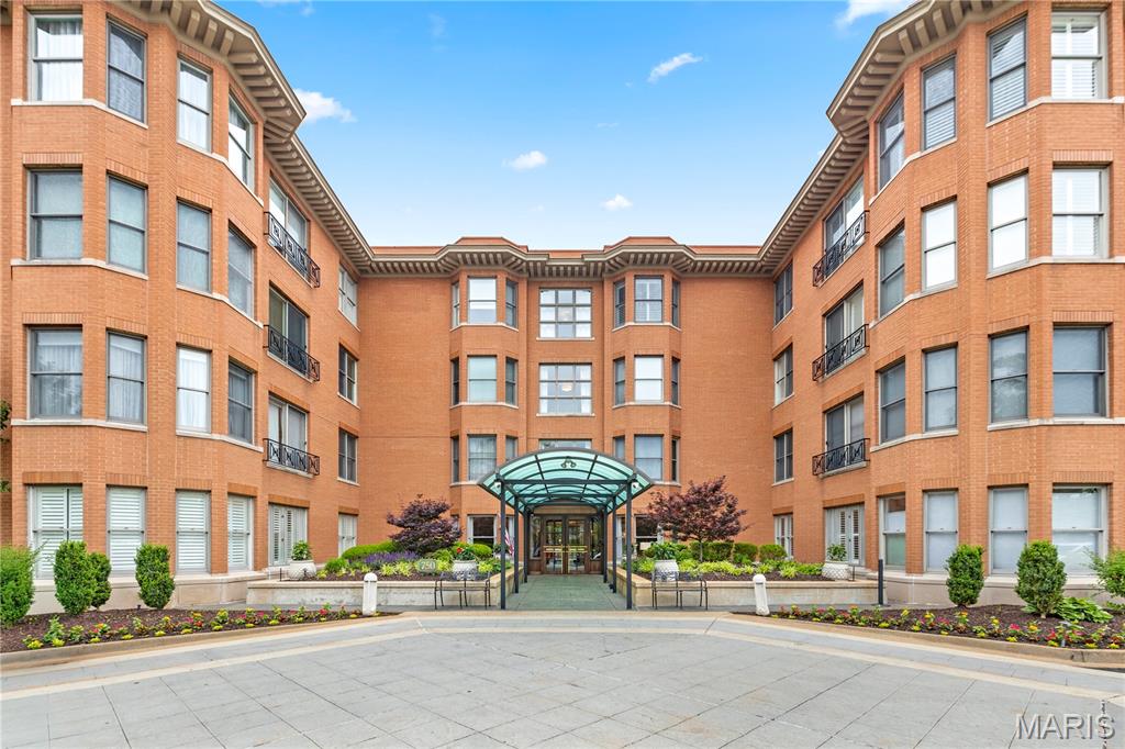 Claytonian A Condo Amd - Residential