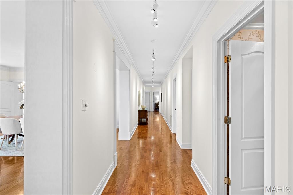 Claytonian A Condo Amd - Residential
