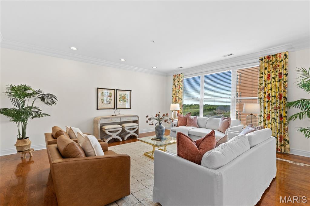 Claytonian A Condo Amd - Residential