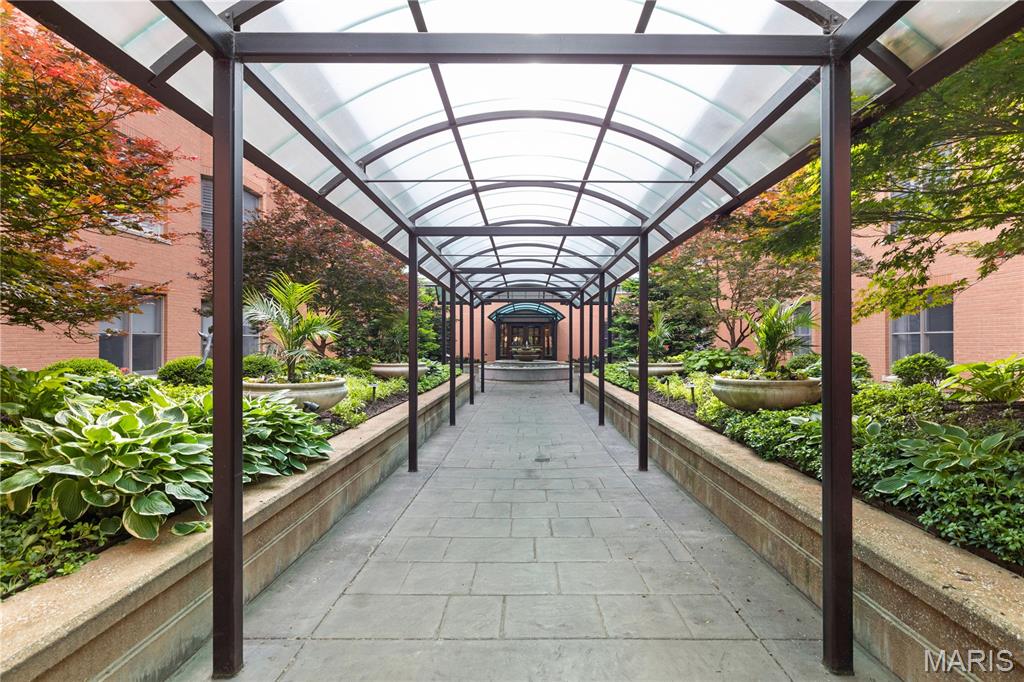 Claytonian A Condo Amd - Residential
