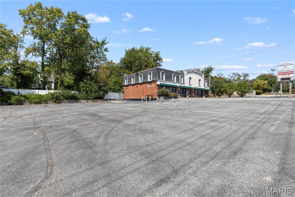 10131 W Florissant Avenue