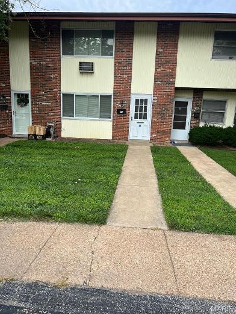 7463 Hazelcrest Drive Hazelwood MO 63042