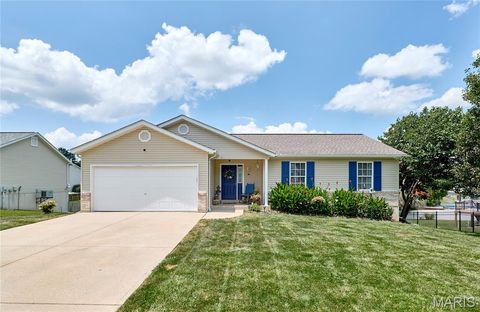 Photo of 34 Robin Hood Drive, Troy, MO 63379 (MLS # 26043316)