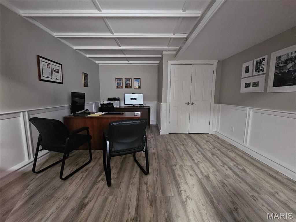 Int Add - Commercial Sale