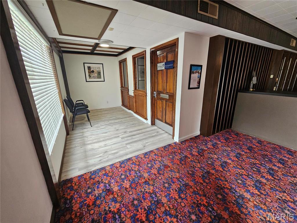 Int Add - Commercial Sale