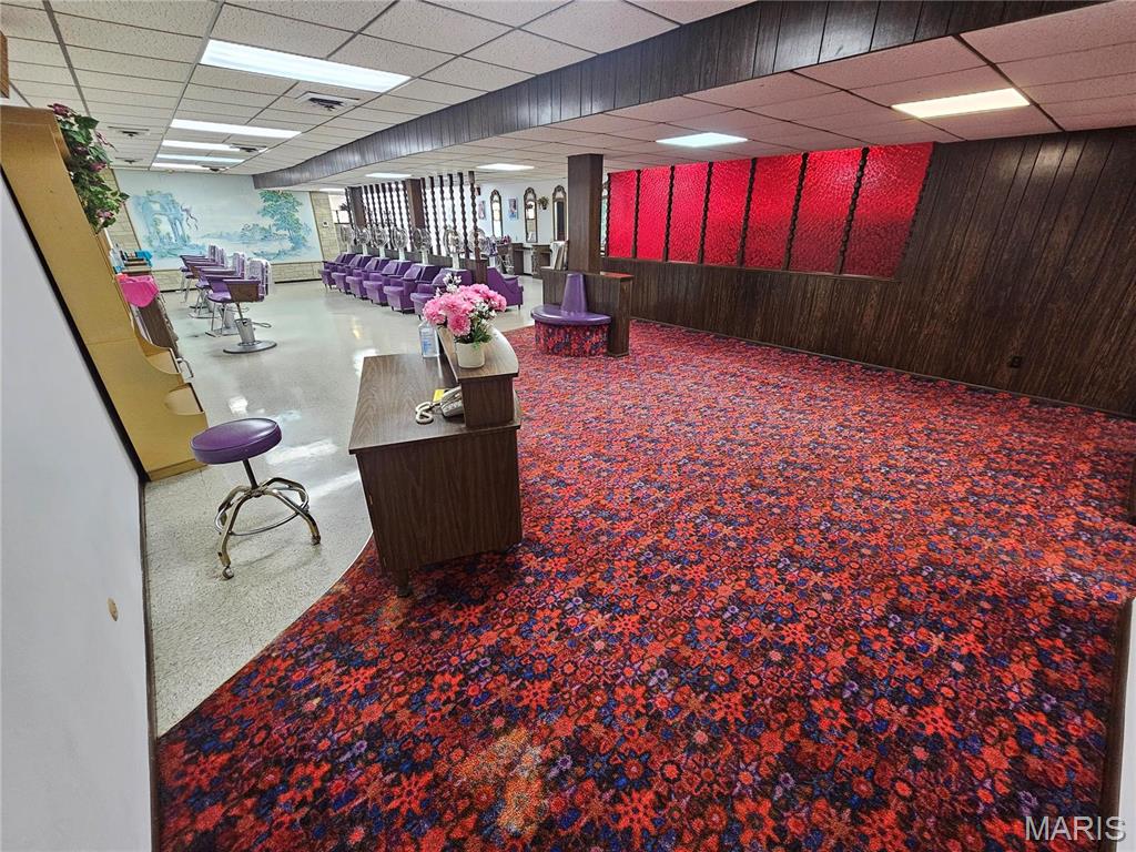 Int Add - Commercial Sale