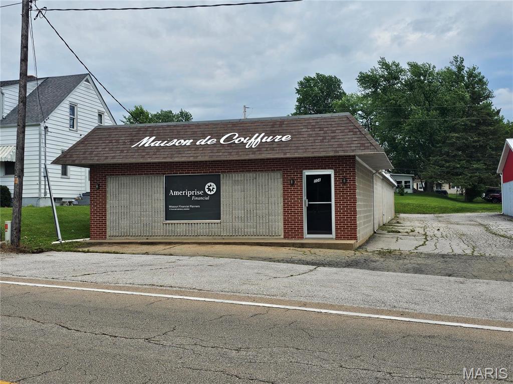 Int Add - Commercial Sale