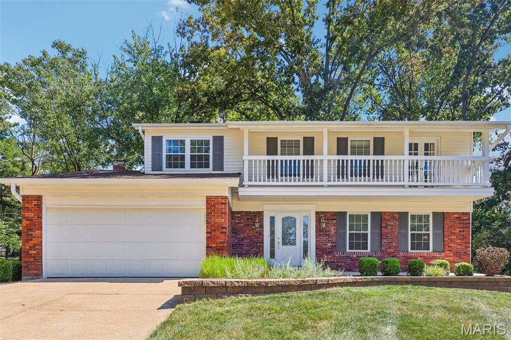 70 Breezeview Drive