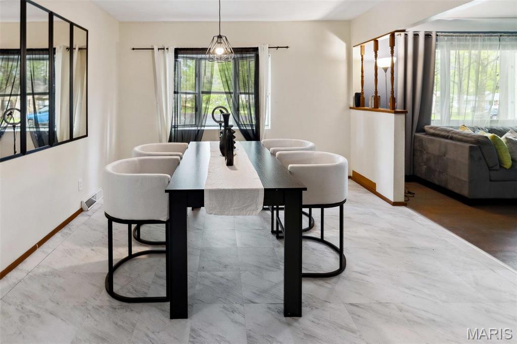 Swansea, Illinois 62226, United States, 3 Bedrooms Bedrooms, ,1 BathroomBathrooms,Residential,Active,118552