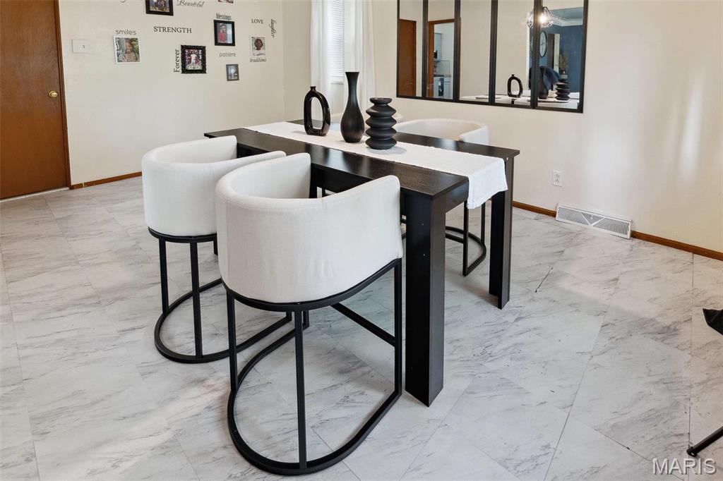 Swansea, Illinois 62226, United States, 3 Bedrooms Bedrooms, ,1 BathroomBathrooms,Residential,Active,118552