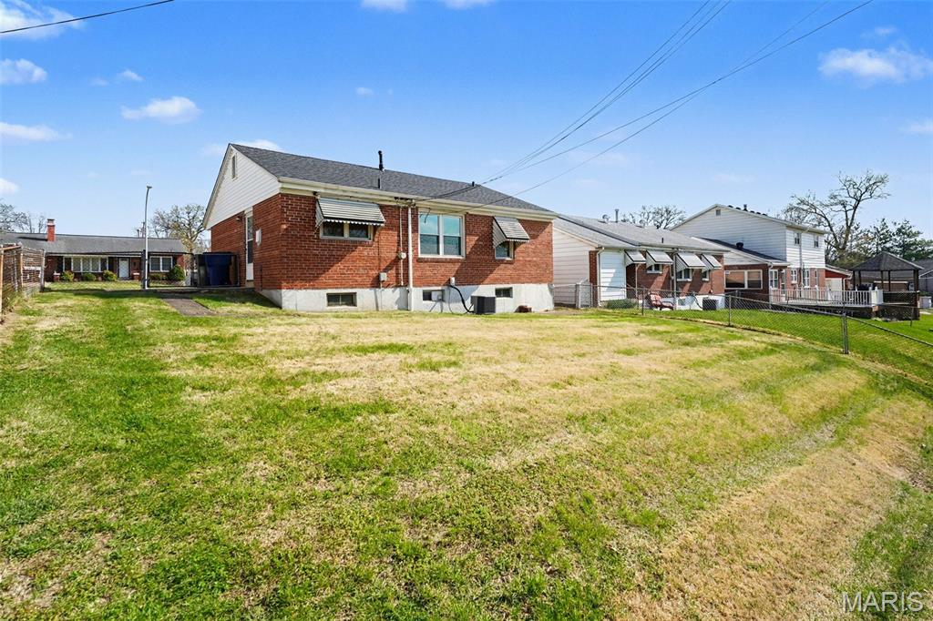 Upton Place 03 - Residential