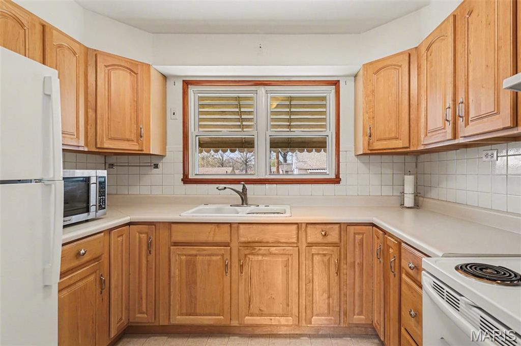 Photo of 7417 Ray Avenue, St Louis, MO 63116 (MLS # 26019331)