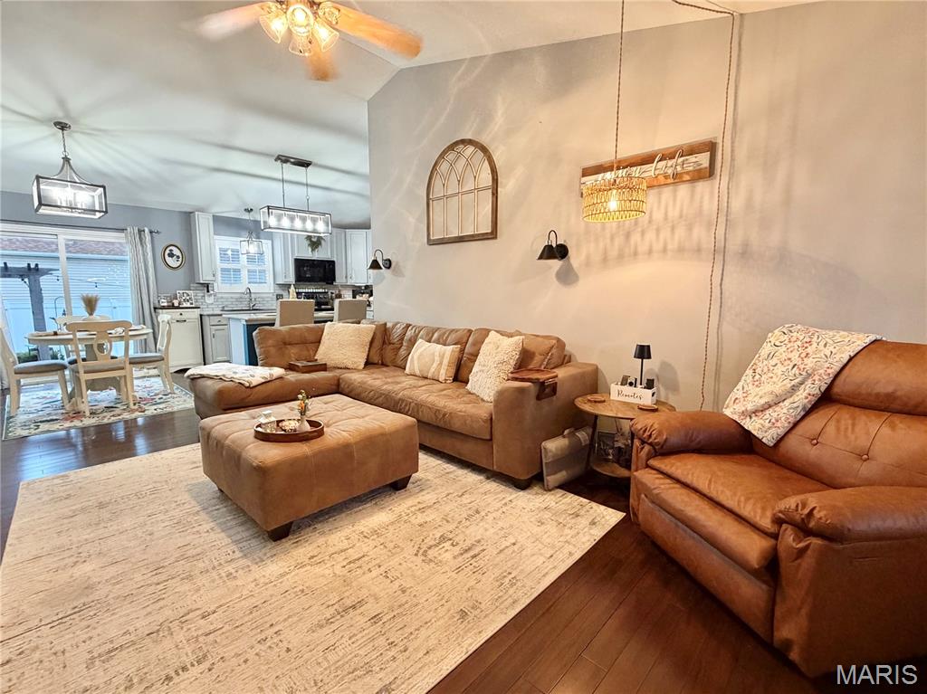 The Estates Of Jonesburg - Residential