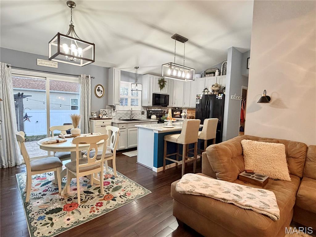 The Estates Of Jonesburg - Residential