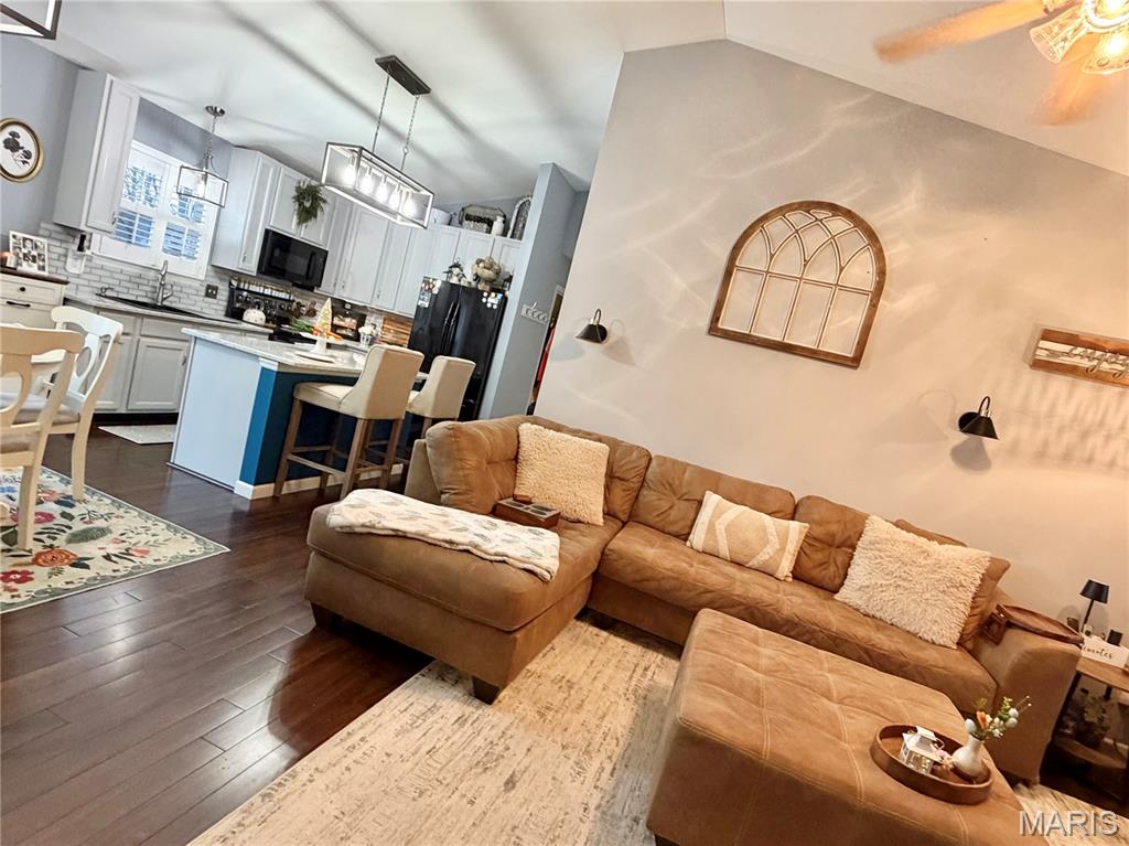 The Estates Of Jonesburg - Residential