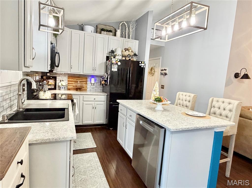 The Estates Of Jonesburg - Residential