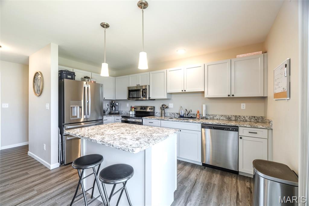 Majestic Lakes - Residential