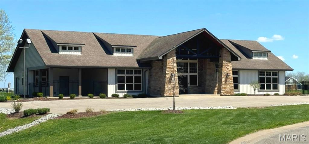 Majestic Lakes - Residential