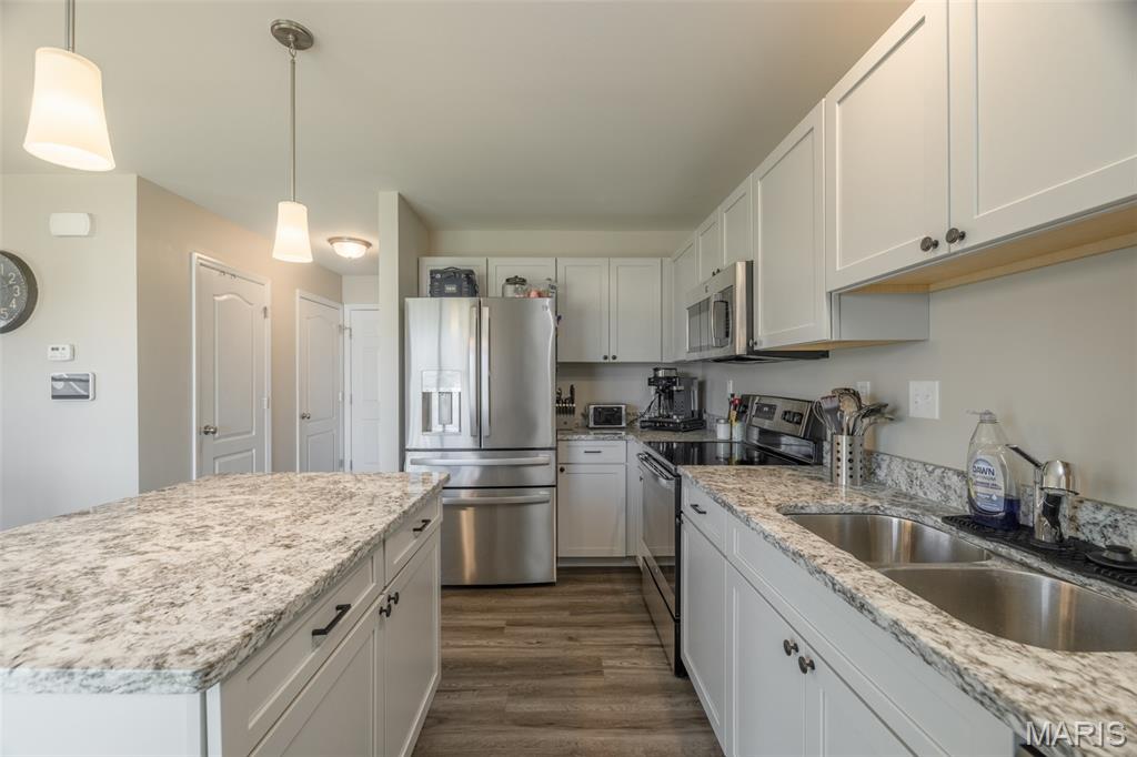 Majestic Lakes - Residential