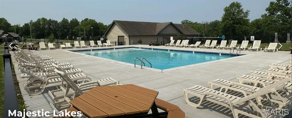 Majestic Lakes - Residential