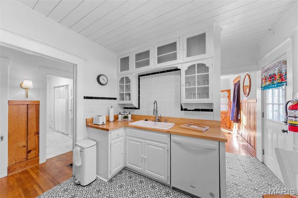 Town/Augusta - Commercial Sale
