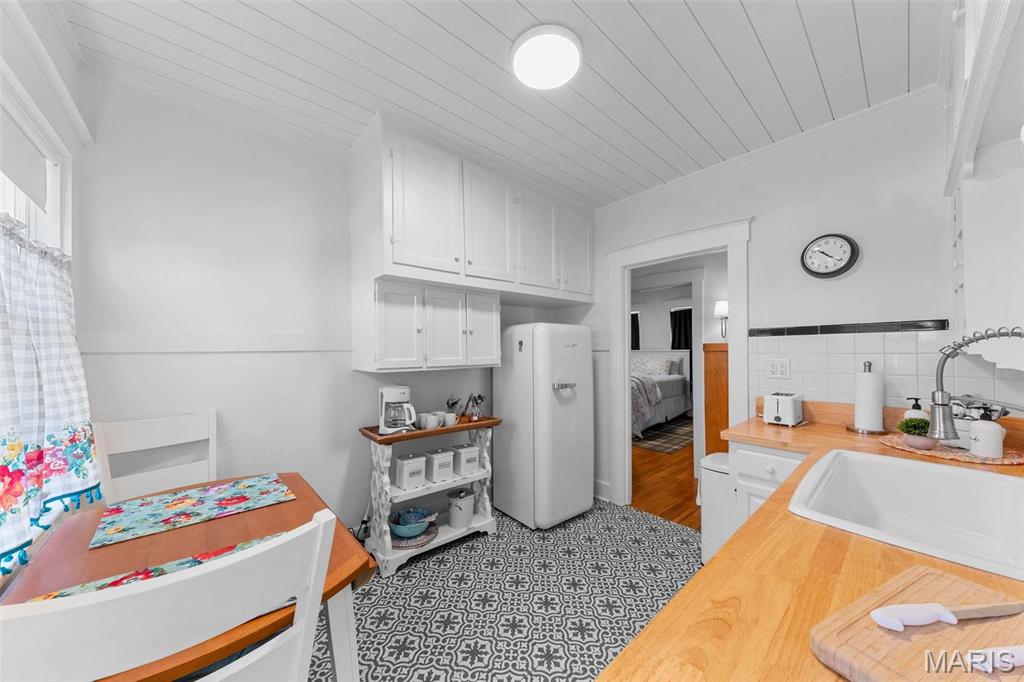 Town/Augusta - Commercial Sale