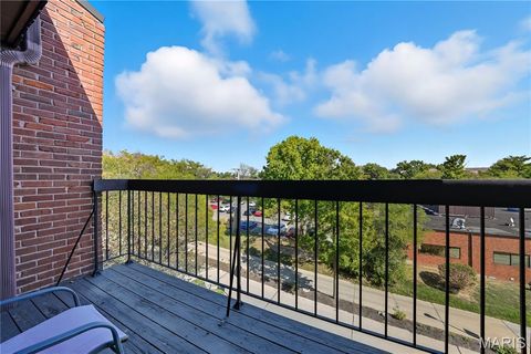 Tiny photo for 585 Coeur De Royale Drive #405, Creve Coeur, MO 63141 (MLS # 25061722)