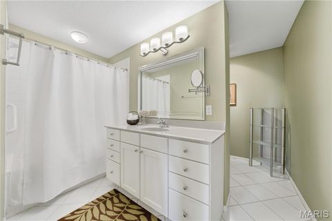 Tiny photo for 585 Coeur De Royale Drive #405, Creve Coeur, MO 63141 (MLS # 25061722)