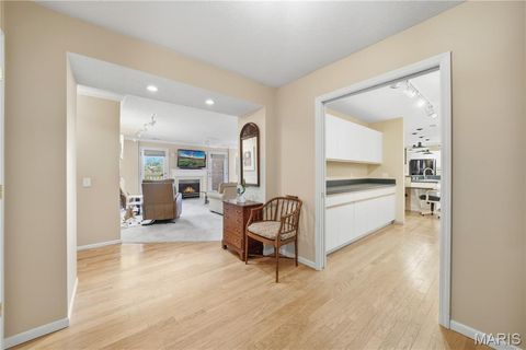 Tiny photo for 585 Coeur De Royale Drive #405, Creve Coeur, MO 63141 (MLS # 25061722)