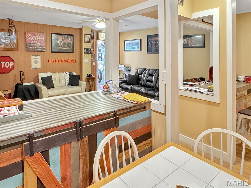 G W Smiths - Commercial Sale