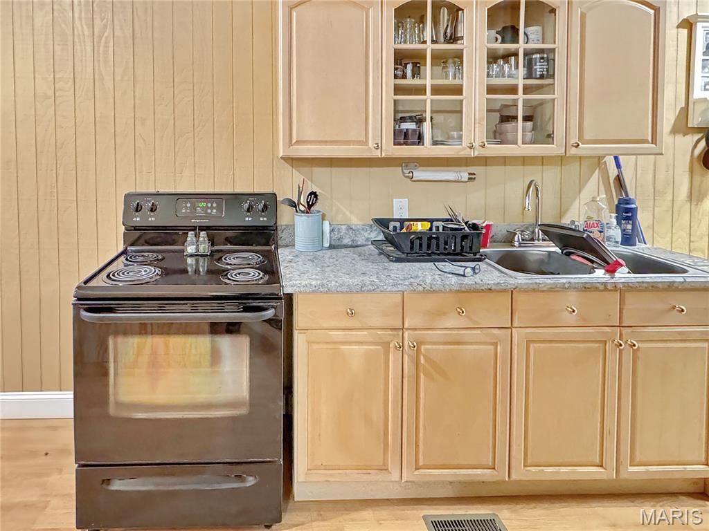 G W Smiths - Commercial Sale