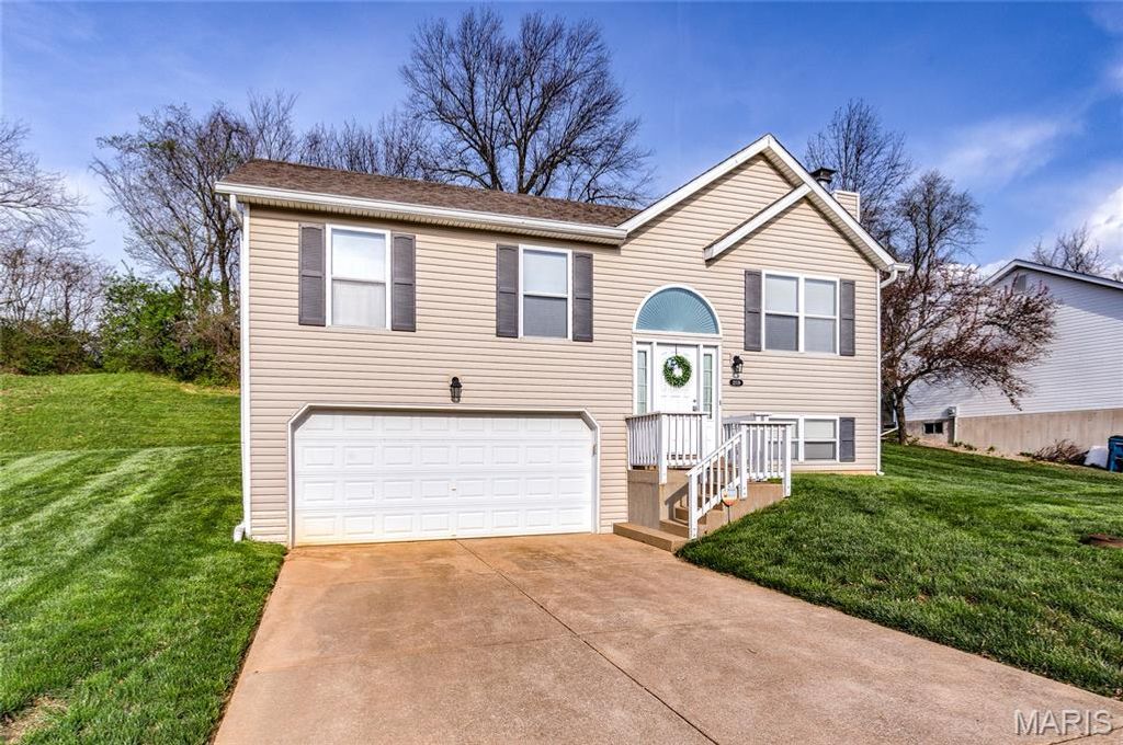 Photo of 12539 Early Morning Drive, Florissant, MO 63033 (MLS # 26017954)