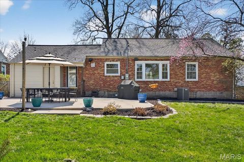 Tiny photo for 881 Victoria Place, St Louis, MO 63122 (MLS # 26017139)